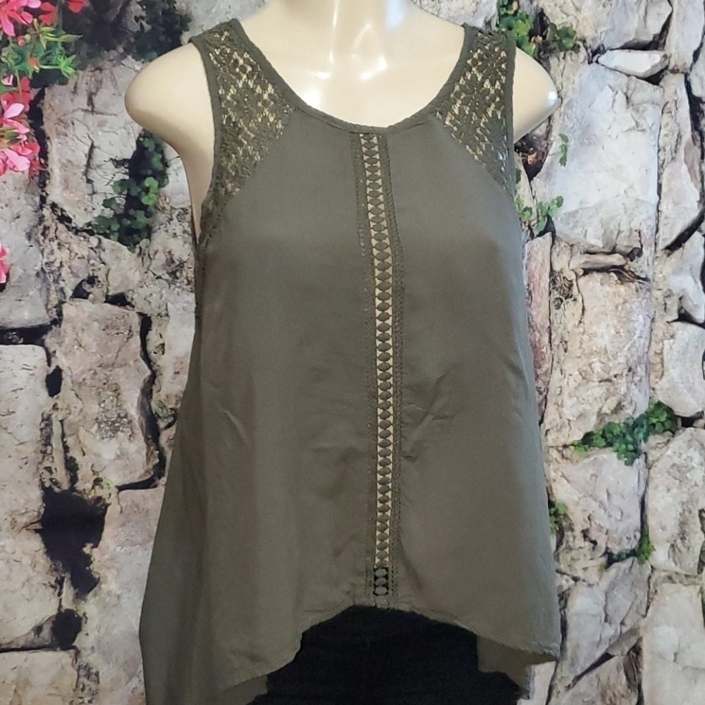 2 for15 Lulus Olive Green Lace-Up Top Size XS